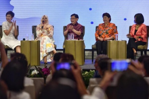 DPM Heng Swee Keat, Josephine Teo express hopes for more women to join PAP and enter politics DPM Heng Swee Keat, Josephine Teo express hopes for more women to join PAP and enter politics