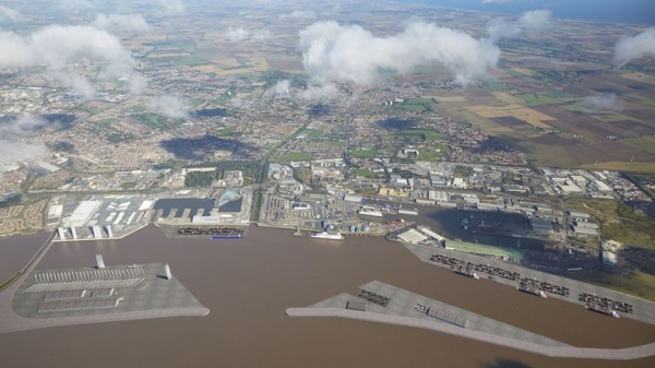 Hull Lagoon: £1.5bn proposal to transform city's waterfront
Hull Lagoon: £1.5bn proposal to transform city's waterfront