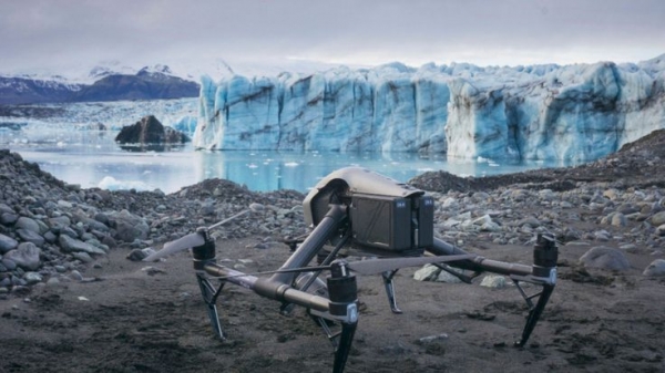 Iceland's disappearing glaciers revealed in new drone images
Iceland's disappearing glaciers revealed in new drone images