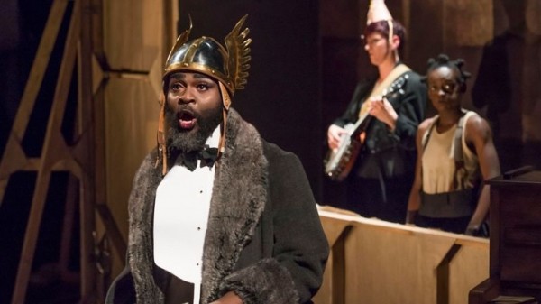 National Theatre cuts ties with Shell over climate change
National Theatre cuts ties with Shell over climate change