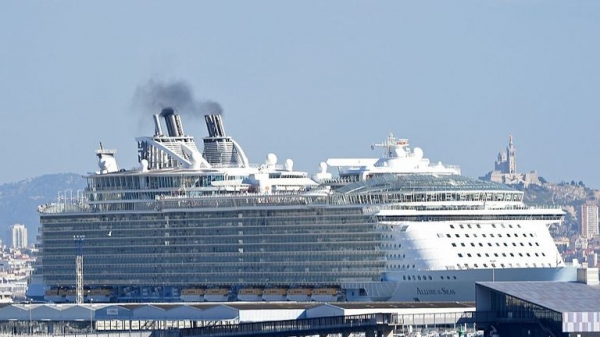 Woman banned from cruise after 'dangerously posing' on ship for selfie
Woman banned from cruise after 'dangerously posing' on ship for selfie