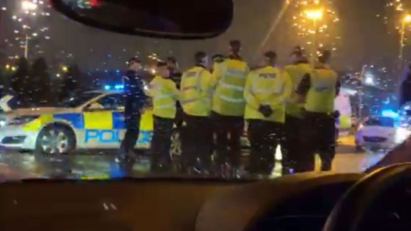 Birmingham: Police called to reports of people with machetes involved in cinema brawl
Birmingham: Police called to reports of people with machetes involved in cinema brawl