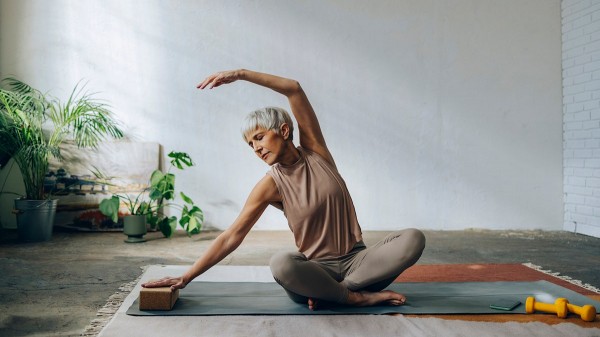 'I’m a spinal surgeon – here’s how your posture is killing your back' 'I’m a spinal surgeon – here’s how your posture is killing your back'