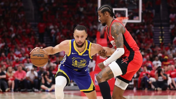 NBA Playoffs: Steph Curry leads Golden State Warriors to Game 1 win and more from Sunday’s action
NBA Playoffs: Steph Curry leads Golden State Warriors to Game 1 win and more from Sunday’s action