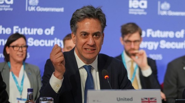 'Bring on the fight' over net zero, energy secretary Ed Miliband tells critics 'Bring on the fight' over net zero, energy secretary Ed Miliband tells critics