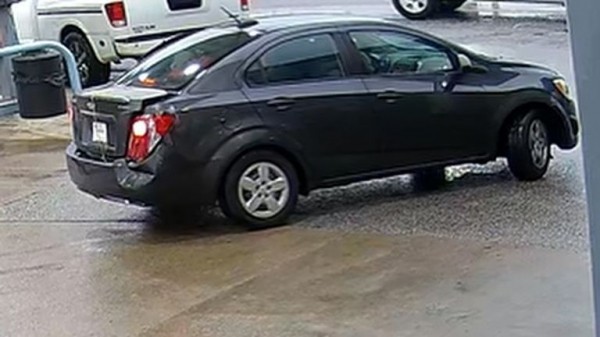 CCTV shows shoplifters using pythons to distract cashier before stealing from petrol station CCTV shows shoplifters using pythons to distract cashier before stealing from petrol station
