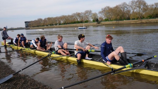 'Concerning' levels of E.coli found in River Thames before Boat Race, campaigners say 'Concerning' levels of E.coli found in River Thames before Boat Race, campaigners say