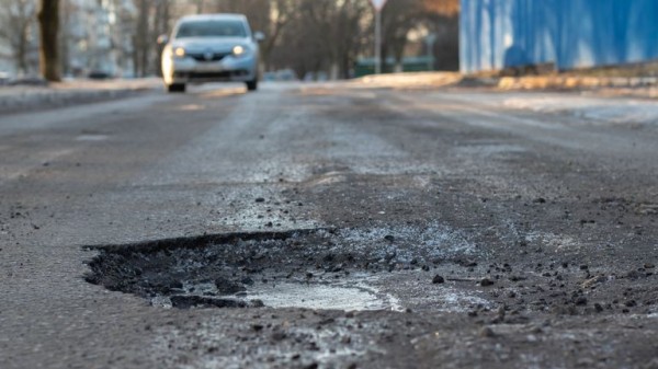 Government claims car interventions will save £500 a year - but only if you hit a pothole Government claims car interventions will save £500 a year - but only if you hit a pothole