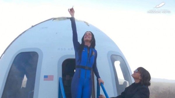 Katy Perry floats in space as part of star-studded all-female Blue Origin mission Katy Perry floats in space as part of star-studded all-female Blue Origin mission