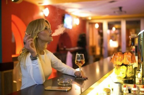 Three bad habits can be hard on health as young as the mid-30s, study finds Three bad habits can be hard on health as young as the mid-30s, study finds