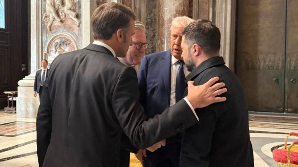 What we learn from remarkable photos of Trump-Zelenskyy meeting What we learn from remarkable photos of Trump-Zelenskyy meeting