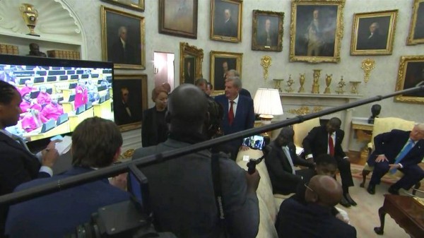 Donald Trump ambushes South African president at White House meeting by playing video alleging 'genocide' Donald Trump ambushes South African president at White House meeting by playing video alleging 'genocide'