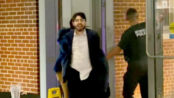 Israeli embassy shooting suspect 'fired repeatedly after victims hit the ground' Israeli embassy shooting suspect 'fired repeatedly after victims hit the ground'