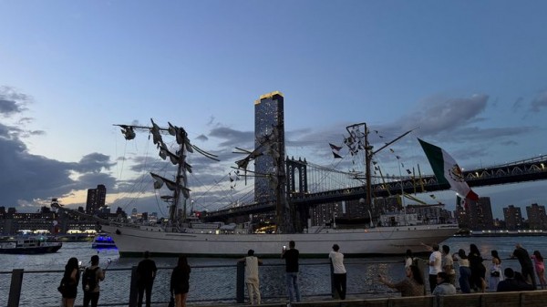 One dead after Mexican navy training ship hits New York's Brooklyn Bridge - as mayor says at least 19 injured One dead after Mexican navy training ship hits New York's Brooklyn Bridge - as mayor says at least 19 injured