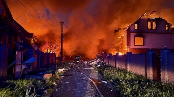'The capital is under attack': At least 12 dead and dozens injured as Russian drones launched over Ukraine 'The capital is under attack': At least 12 dead and dozens injured as Russian drones launched over Ukraine
