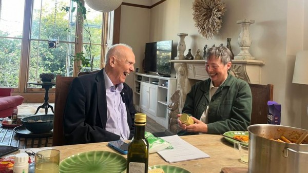 Two terminally ill adults on opposing sides of the assisted dying debate meet to share their views Two terminally ill adults on opposing sides of the assisted dying debate meet to share their views