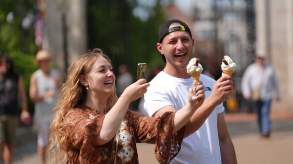 UK weather: Warmest start to May on record - but will the hot spell continue? UK weather: Warmest start to May on record - but will the hot spell continue?