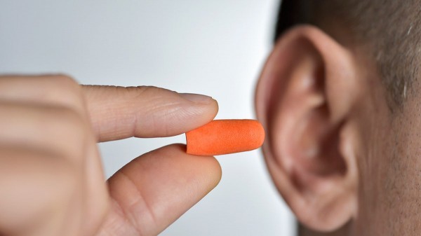 6 simple ways to protect your hearing now before it's too late, according to experts