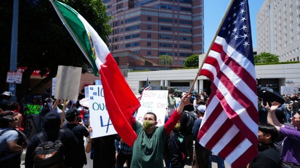 Los Angeles protests: Curfew comes into force - as California's governor steps up his attack on Donald Trump Los Angeles protests: Curfew comes into force - as California's governor steps up his attack on Donald Trump