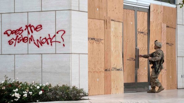 Los Angeles protests: Curfew comes into force - as California's governor steps up his attack on Donald Trump Los Angeles protests: Curfew comes into force - as California's governor steps up his attack on Donald Trump