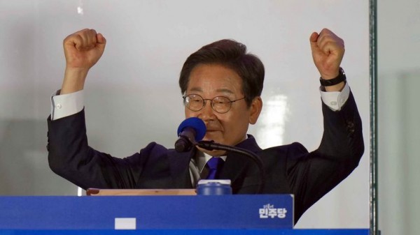 'Sense of relief and a return to normal', but can South Korea's new leader heal the wounds? 'Sense of relief and a return to normal', but can South Korea's new leader heal the wounds?