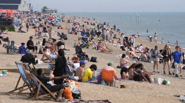 UK has warmest spring on record, Met Office says UK has warmest spring on record, Met Office says