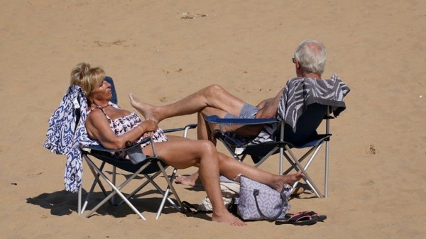 UK has warmest spring on record, Met Office says UK has warmest spring on record, Met Office says