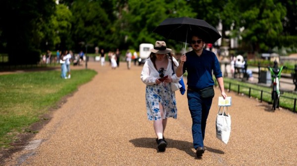 UK weather: Yellow heat health alerts issued for most of England, as forecast reveals where it will hit 33C UK weather: Yellow heat health alerts issued for most of England, as forecast reveals where it will hit 33C