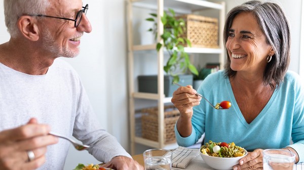 Eating these common foods could reduce Alzheimer's risk, experts say Eating these common foods could reduce Alzheimer's risk, experts say