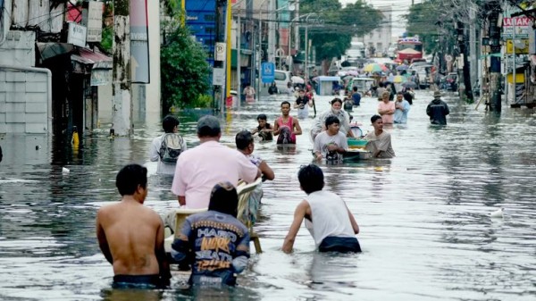 Dozens dead as storm sweeps through the Philippines Dozens dead as storm sweeps through the Philippines