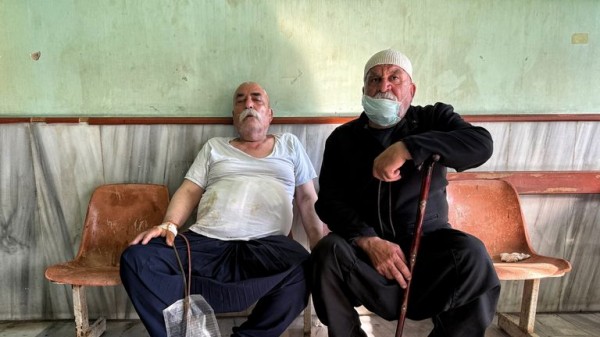 Rows of decomposing bodies that haven't been buried because of fierce fighting in Syrian city Rows of decomposing bodies that haven't been buried because of fierce fighting in Syrian city