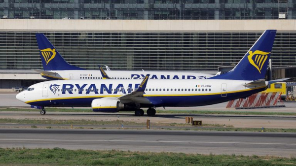 Ryanair cancels 170 flights over 'recreational' air traffic control strike Ryanair cancels 170 flights over 'recreational' air traffic control strike