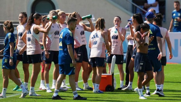 Women's Euros: Extreme heat warnings in place as tournament kicks off Women's Euros: Extreme heat warnings in place as tournament kicks off