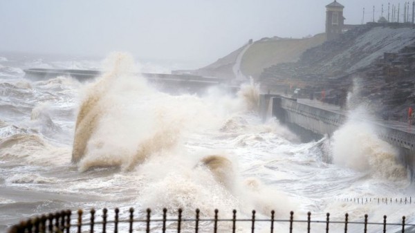 UK weather: Trains cancelled as first Storm Floris warning comes into force UK weather: Trains cancelled as first Storm Floris warning comes into force