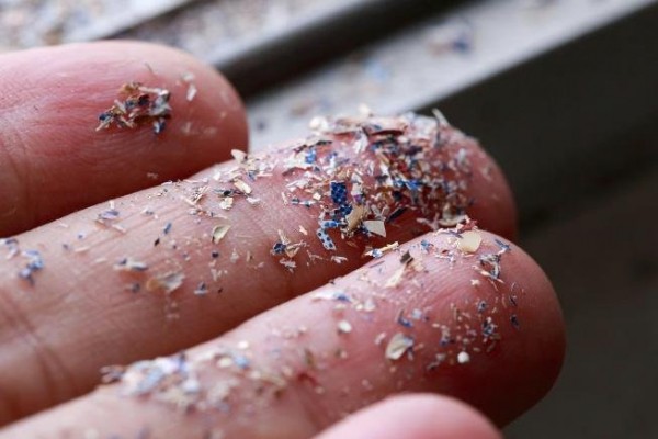 You might inhale 68,000 microplastics per day You might inhale 68,000 microplastics per day