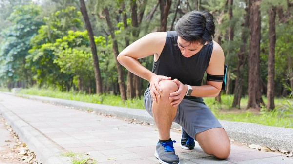 Knee pain is becoming more common in younger adults for two specific reasons Knee pain is becoming more common in younger adults for two specific reasons