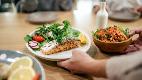Doctor warns many Americans eat 'food-like substances,' not real food Doctor warns many Americans eat 'food-like substances,' not real food